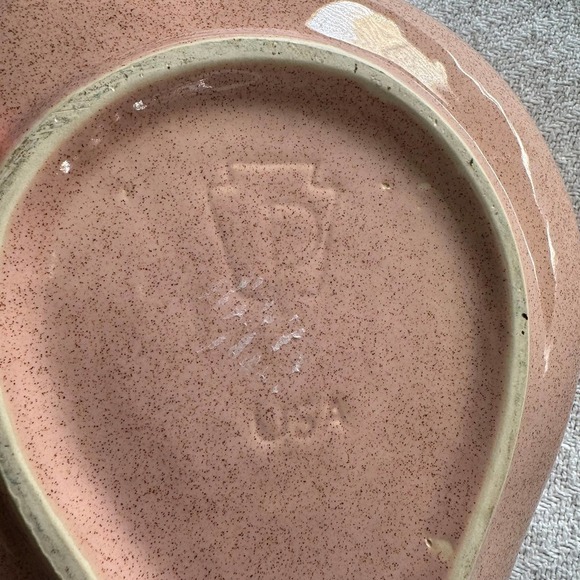 Pfaltzgraff  Figural Serving Bowl - Picture 2 of 6